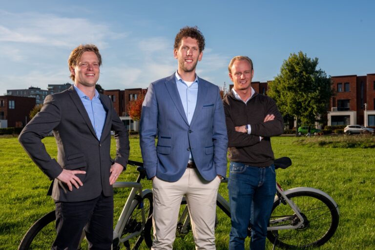 Het team van GOOS Makelaardij bij nieuwbouw in Apeldoorn